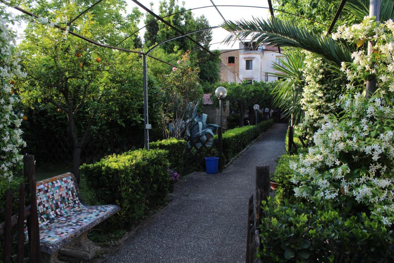 Il Giardino Degli Agrumi Казерта Экстерьер фото